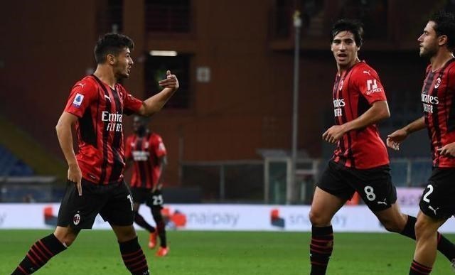  AC米兰边路突破犀利，意甲两翼齐飞战术成效显著